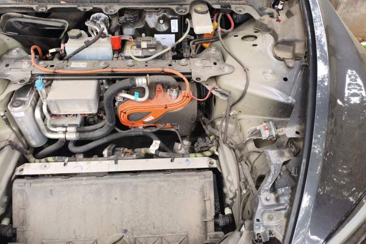 Used Tesla Model 3 2023 Rear-Wheel-Drive Version Engine Bay Left