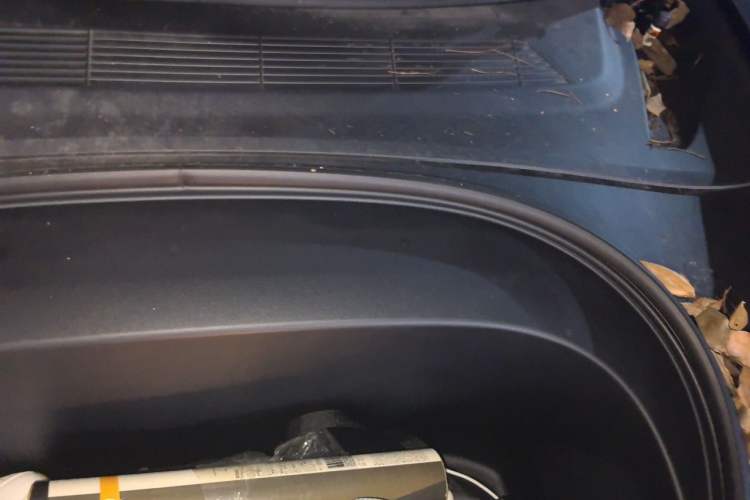 Used Tesla Model 3 2023 Rear-Wheel-Drive Version Engine Bay Left