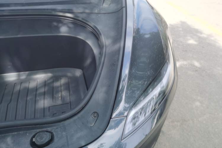 Used Tesla Model 3 2023 Rear-Wheel-Drive Version Engine Bay Left