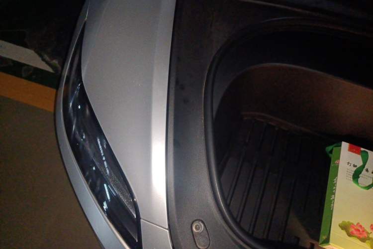 Used Tesla Model 3 2023 Rear-Wheel-Drive Version Engine Bay Right