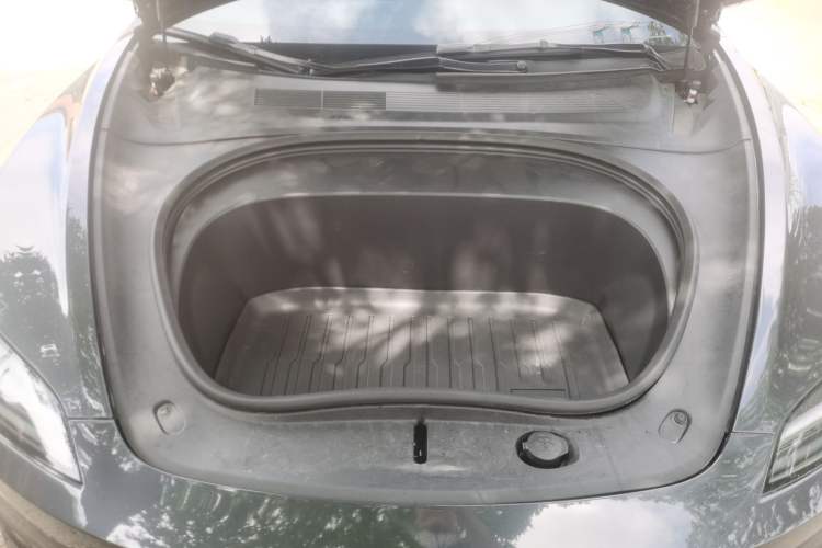 Used Tesla Model 3 2023 Rear-Wheel-Drive Version Engine Bay