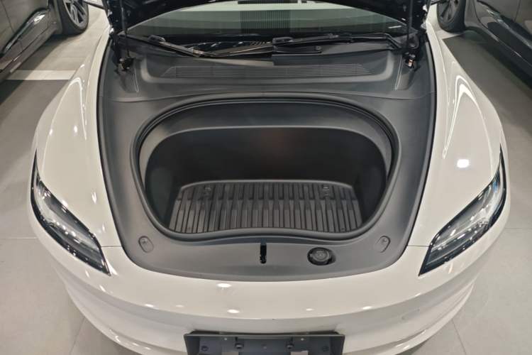 Used Tesla Model 3 2023 Rear-Wheel-Drive Version Engine Bay