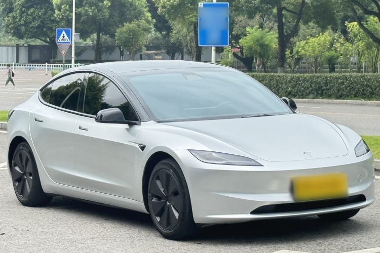 Used Tesla Model 3 2023 Rear-Wheel-Drive Version Exterior 5