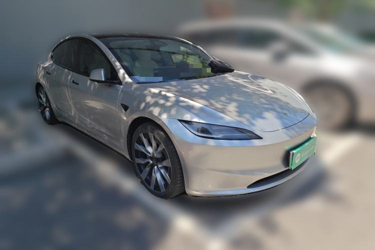 Used Tesla Model 3 2023 Long-Range All-Wheel-Drive Version Front Right 45 Deg