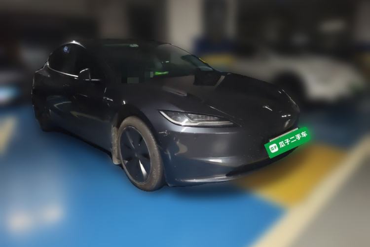 Used Tesla Model 3 2023 Rear-Wheel-Drive Version Front Right 45 Deg