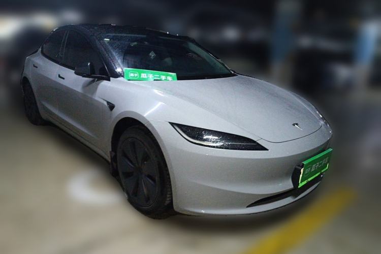 Used Tesla Model 3 2023 Rear-Wheel-Drive Version Front Right 45 Deg