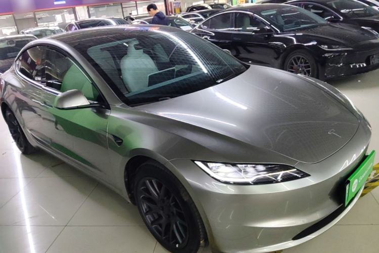 Used Tesla Model 3 2023 Long-Range All-Wheel-Drive Version Front Right 45 Deg