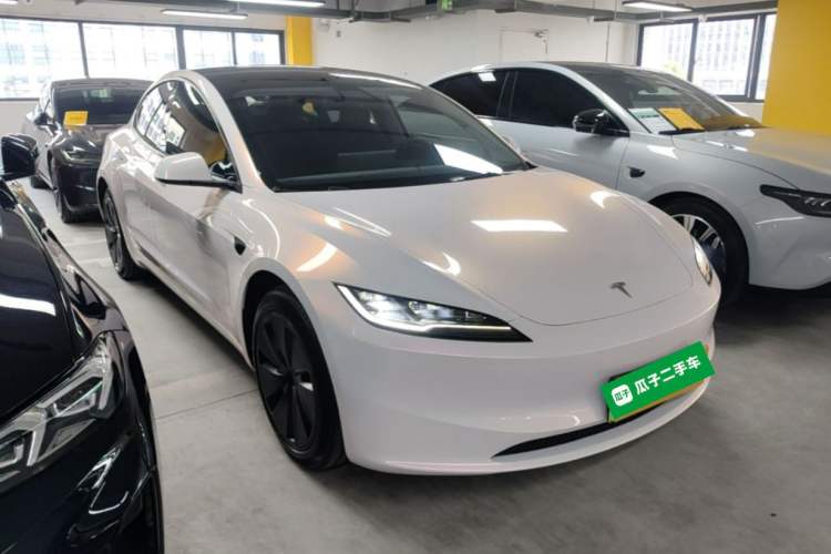 Used Tesla Model 3 2023 Long-Range All-Wheel-Drive Version Front Right 45 Deg