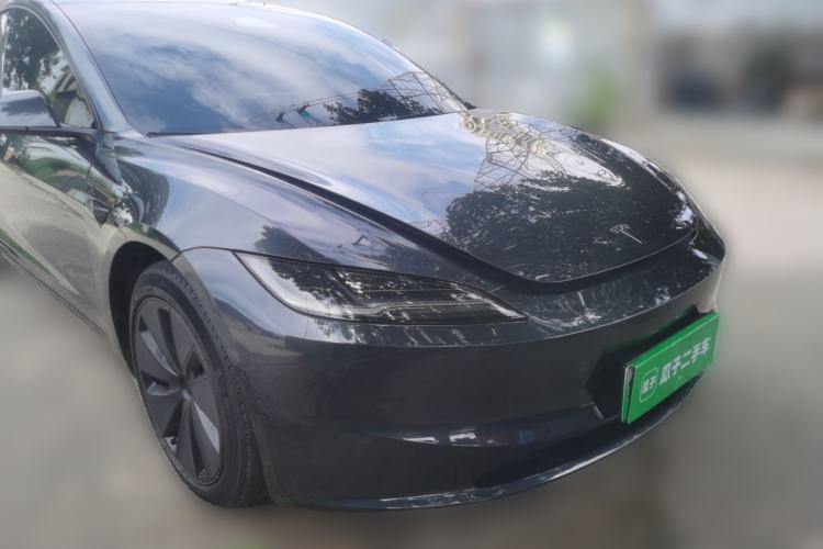 Used Tesla Model 3 2023 Rear-Wheel-Drive Version Front Right 45 Deg