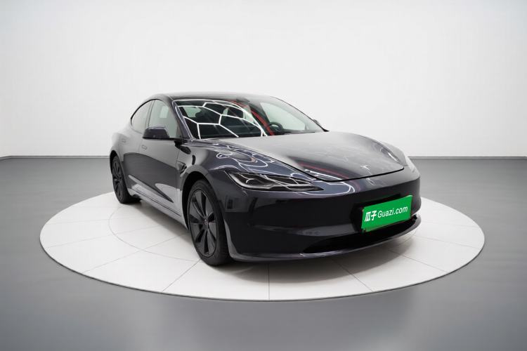 Used Tesla Model 3 2023 Rear-Wheel-Drive Version Front Right 45 Deg