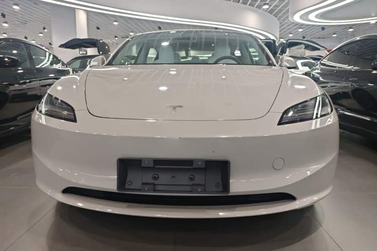 Used Tesla Model 3 2023 Rear-Wheel-Drive Version Front