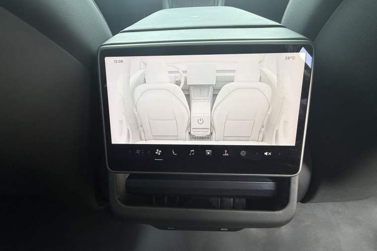 Used Tesla Model 3 2023 Rear-Wheel-Drive Version Interior 6