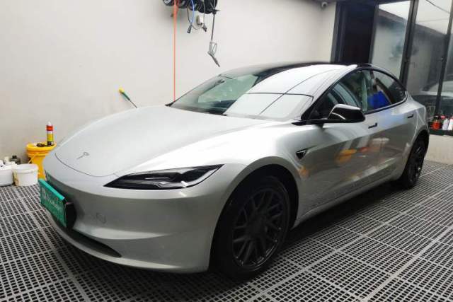 Used Tesla Model 3 2023 Long-Range All-Wheel-Drive Version