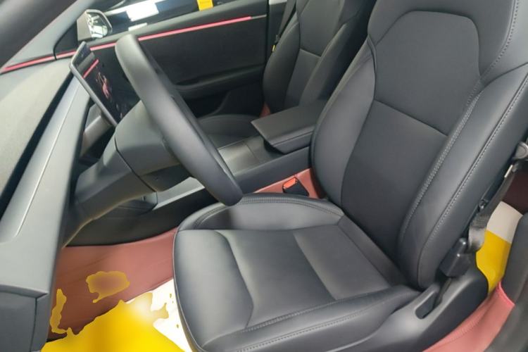 Used Tesla Model 3 2023 Long-Range All-Wheel-Drive Version Left Front Seat