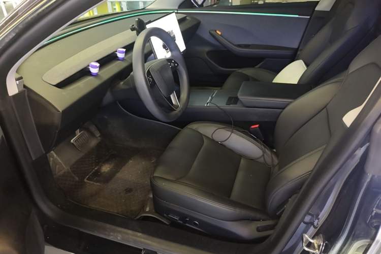 Used Tesla Model 3 2023 Rear-Wheel-Drive Version Left Front Seat