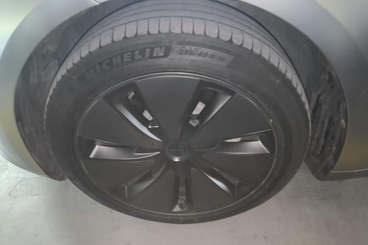 Used Tesla Model 3 2023 Rear-Wheel-Drive Version Left Front Wheel Hub