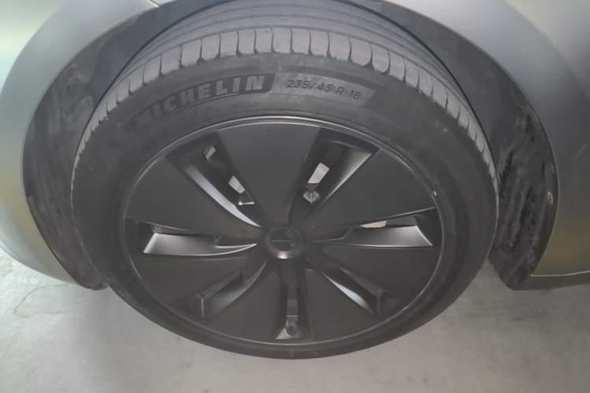 Used Tesla Model 3 2023 Rear-Wheel-Drive Version Left Front Wheel Hub