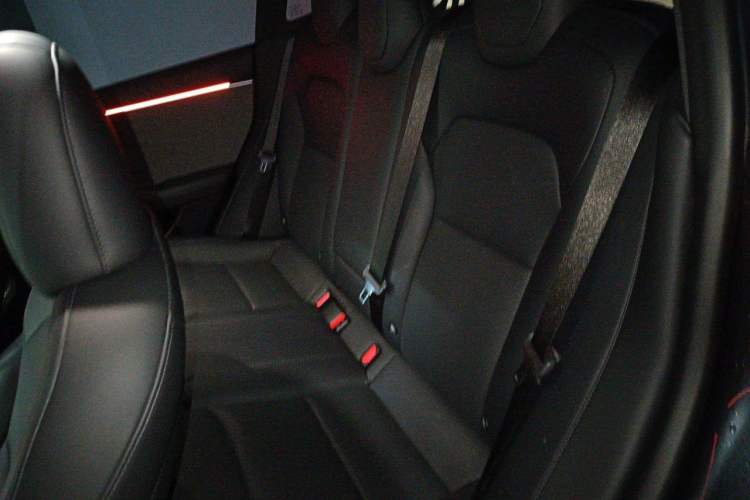 Used Tesla Model 3 2023 Rear-Wheel-Drive Version Left Rear Seat