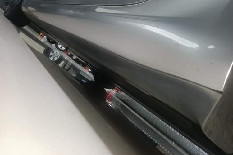 Used Tesla Model 3 2023 Rear-Wheel-Drive Version Left Side Sill
