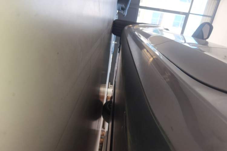 Used Tesla Model 3 2023 Rear-Wheel-Drive Version Left Side Sill