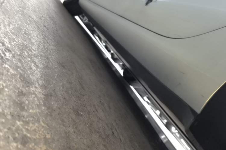 Used Tesla Model 3 2023 Rear-Wheel-Drive Version Left Side Sill