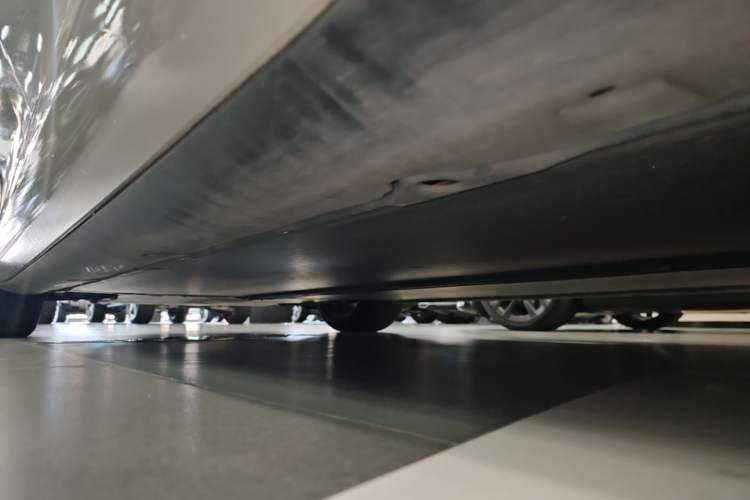 Used Tesla Model 3 2023 Rear-Wheel-Drive Version Left Side Sill
