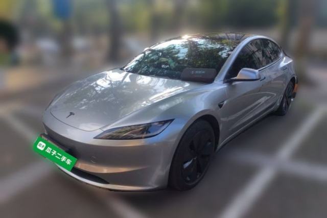Used Tesla Model 3 2023 Long-Range All-Wheel-Drive Version