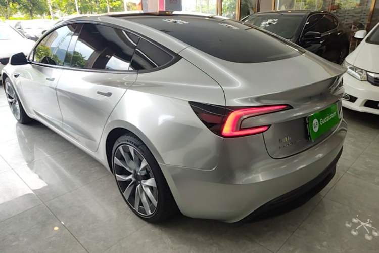Used Tesla Model 3 2023 Rear-Wheel-Drive Version Rear Left 45 Deg