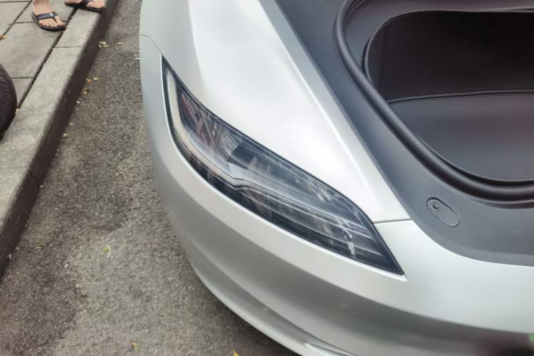 Used Tesla Model 3 2023 Rear-Wheel-Drive Version Right Front Headlight