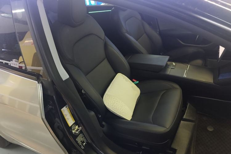 Used Tesla Model 3 2023 Rear-Wheel-Drive Version Right Front Seat