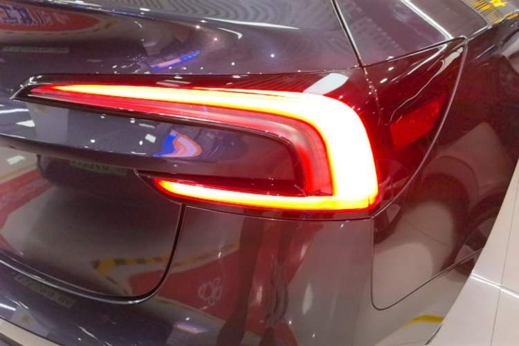 Used Tesla Model 3 2023 Rear-Wheel-Drive Version Right Rear Taillight