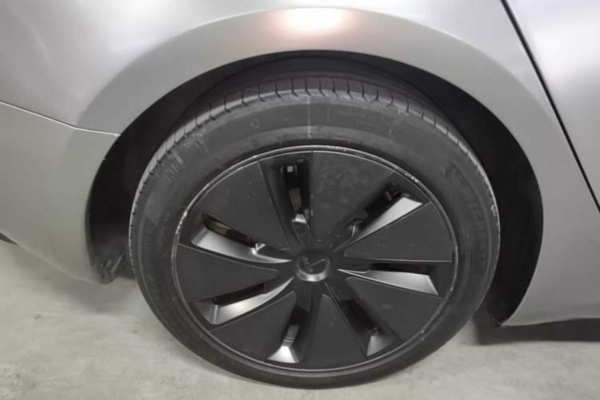 Used Tesla Model 3 2023 Rear-Wheel-Drive Version Right Rear Wheel Hub