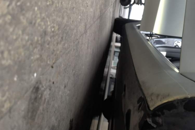 Used Tesla Model 3 2023 Rear-Wheel-Drive Version Right Side Sill