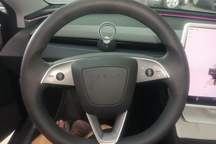 Used Tesla Model 3 2023 Rear-Wheel-Drive Version Steering Wheel
