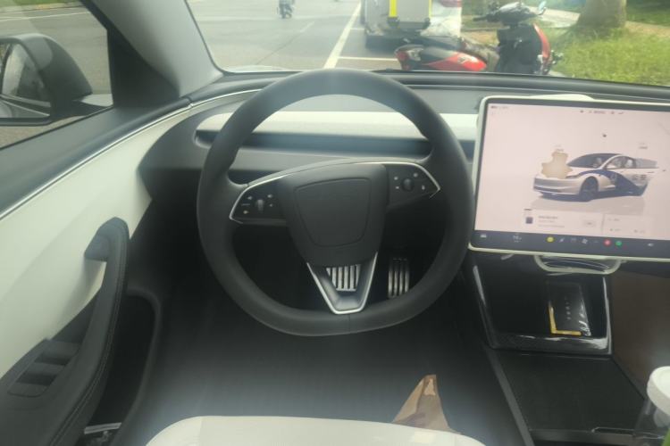 Used Tesla Model 3 2023 Rear-Wheel-Drive Version Steering Wheel