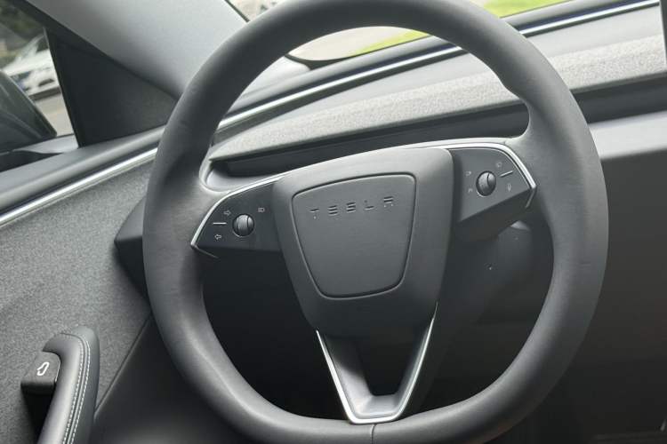 Used Tesla Model 3 2023 Rear-Wheel-Drive Version Steering Wheel