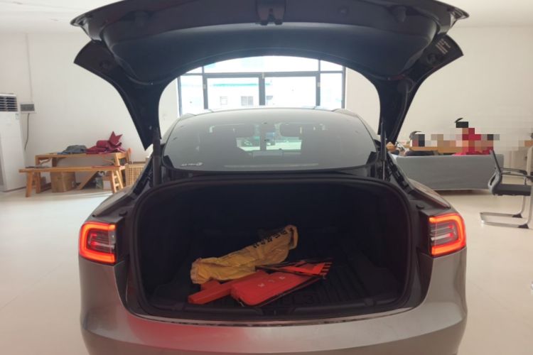 Used Tesla Model 3 2023 Rear-Wheel-Drive Version Trunk