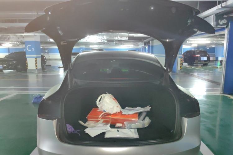 Used Tesla Model 3 2023 Rear-Wheel-Drive Version Trunk