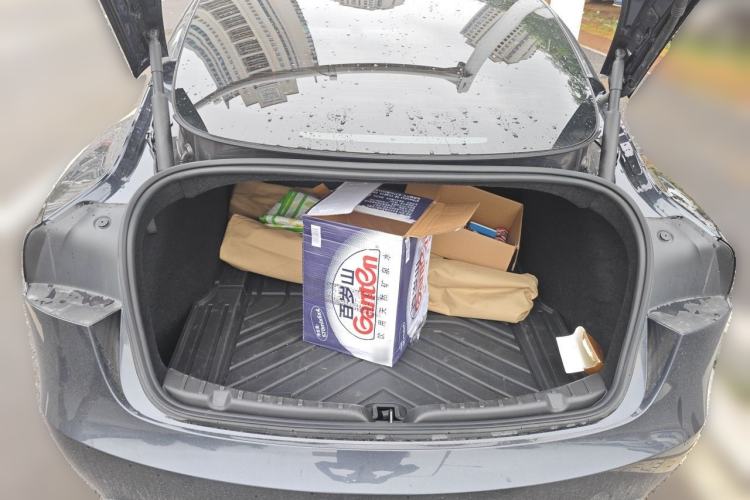 Used Tesla Model 3 2023 Long-Range All-Wheel-Drive Version Trunk