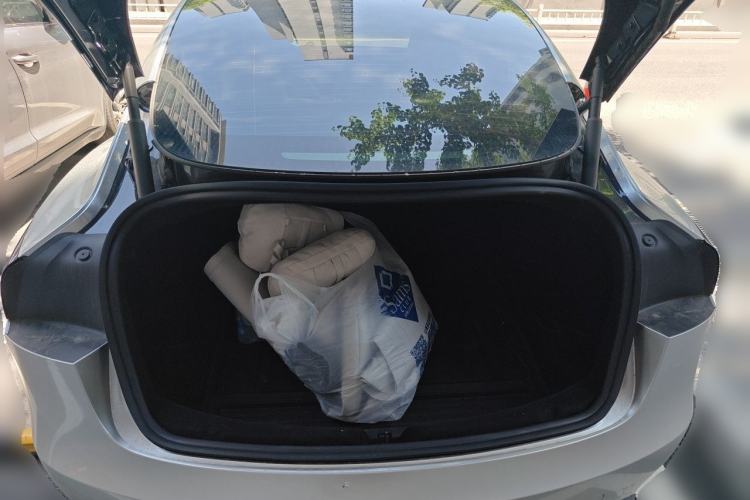 Used Tesla Model 3 2023 Long-Range All-Wheel-Drive Version Trunk