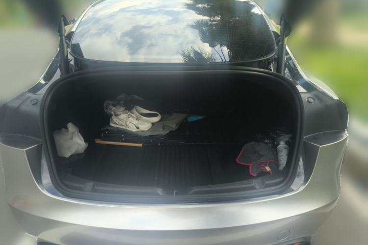 Used Tesla Model 3 2023 Rear-Wheel-Drive Version Trunk