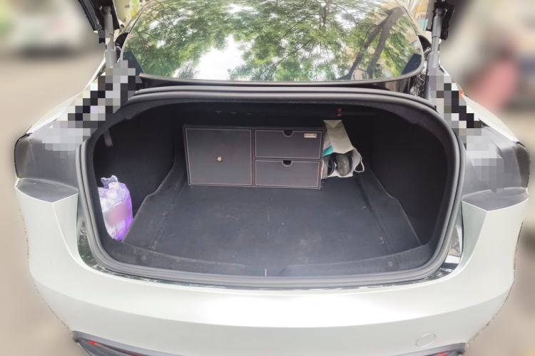 Used Tesla Model 3 2023 Rear-Wheel-Drive Version Trunk