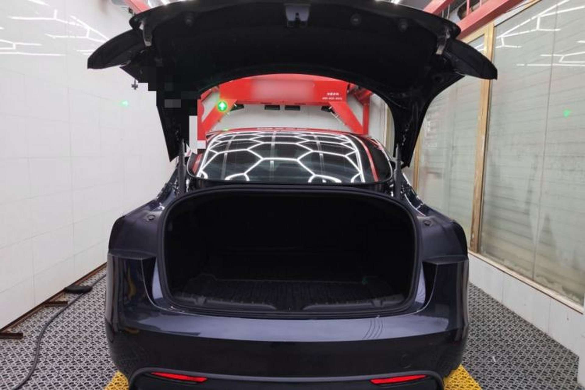 Used Tesla Model 3 2023 Rear-Wheel-Drive Version Trunk