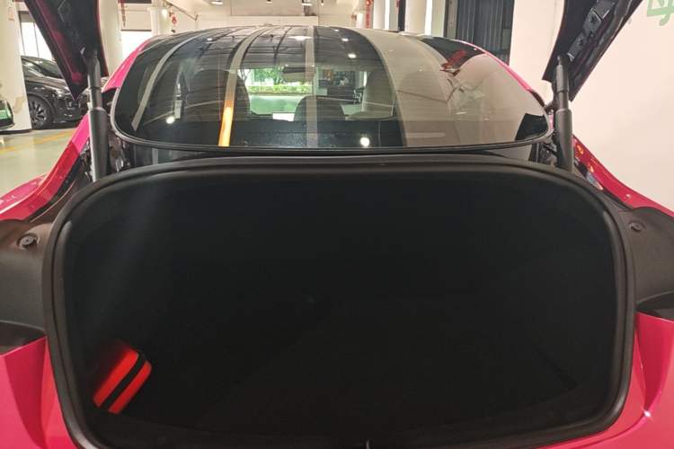 Used Tesla Model 3 2023 Rear-Wheel-Drive Version Trunk