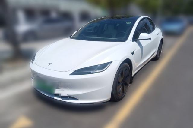 Used Tesla Model 3 2023 Long-Range All-Wheel-Drive Version
