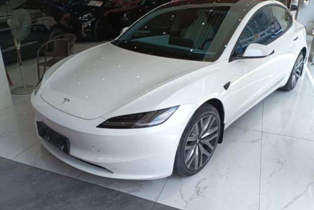 Used Tesla Model 3 2023 Rear-Wheel-Drive Version