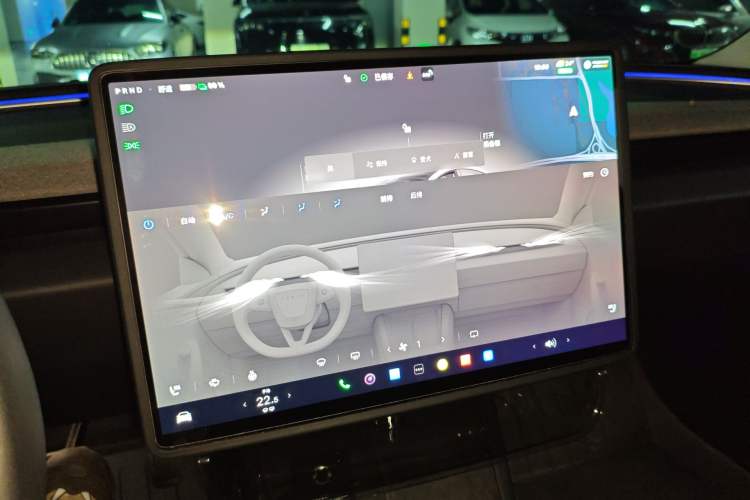 Used Tesla Model 3 2023 Rear-Wheel-Drive Version Audio And AC Panel