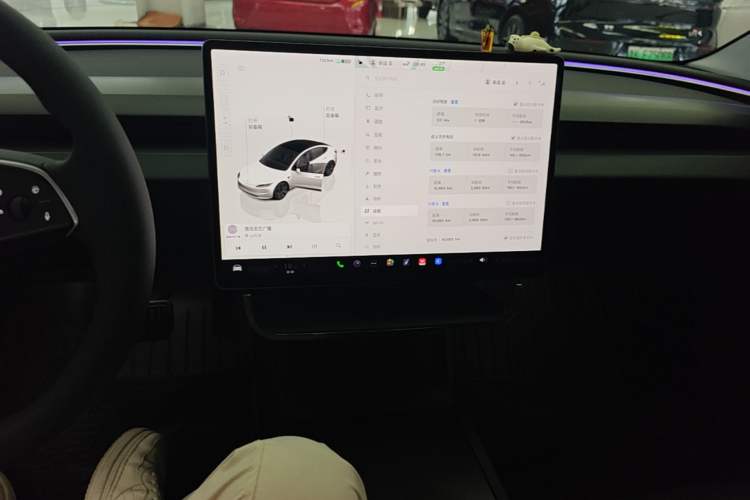 Used Tesla Model 3 2023 Rear-Wheel-Drive Version Audio And AC Panel