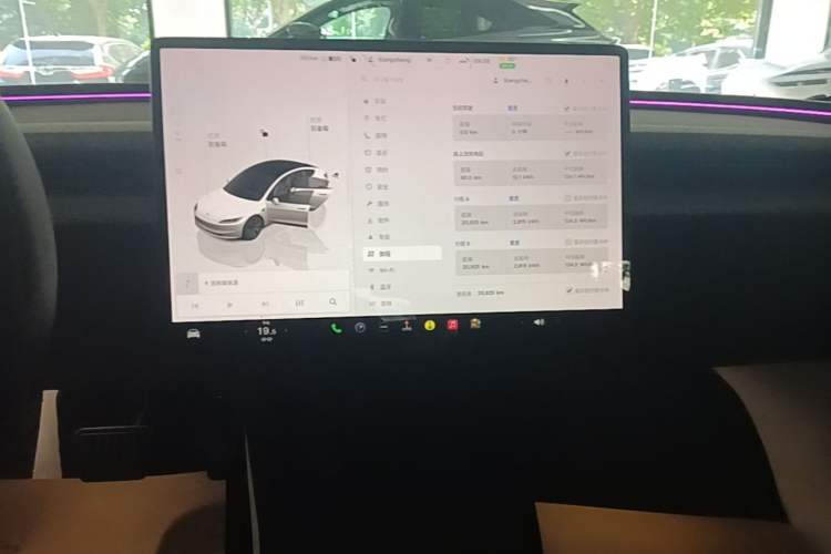 Used Tesla Model 3 2023 Rear-Wheel-Drive Version Audio And AC Panel