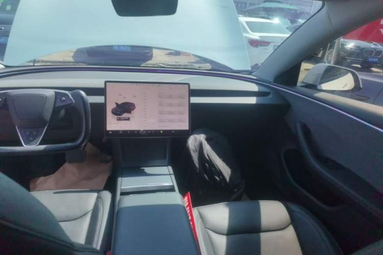 Used Tesla Model 3 2023 Rear-Wheel-Drive Version Audio And AC Panel